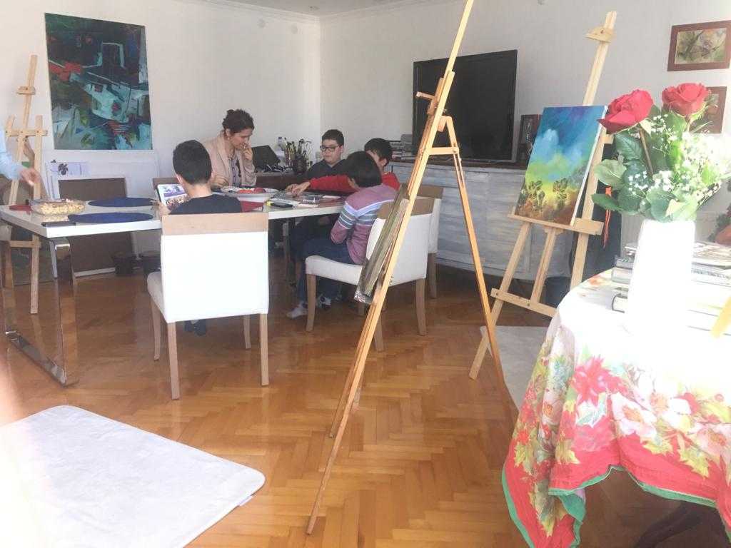 Özge Koz Sanat Atölyesi — Bahçelievler atölye ortamı 1